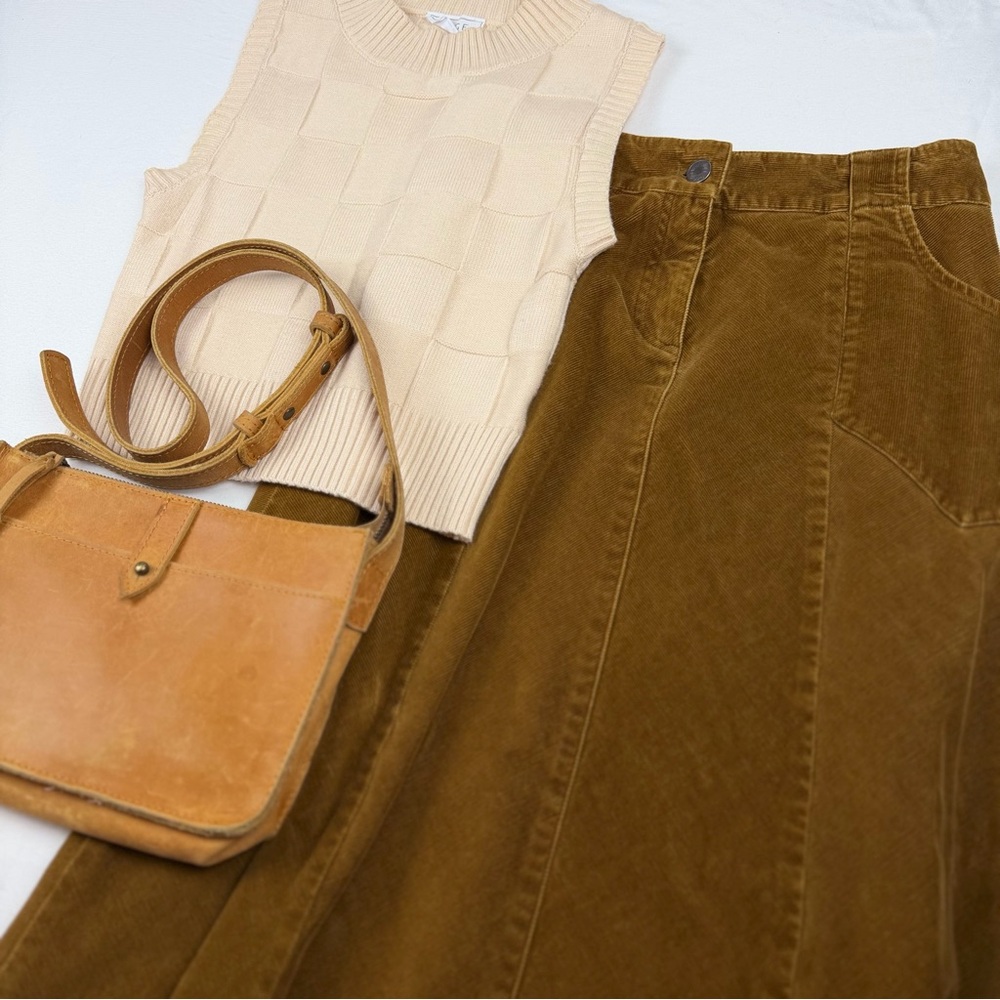 Sage The Label Suddenly I See Sweater Vest Knit Neutral Minimalist Cropped XS - Picture 2 of 12